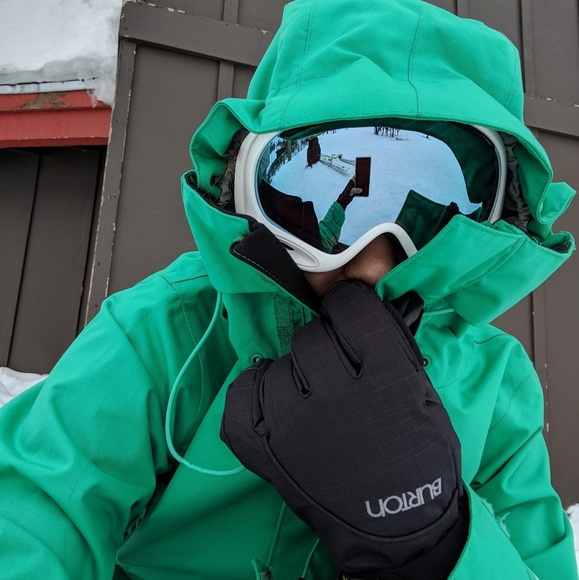 Meet your Posher, Claudia - Picture 7 of 8